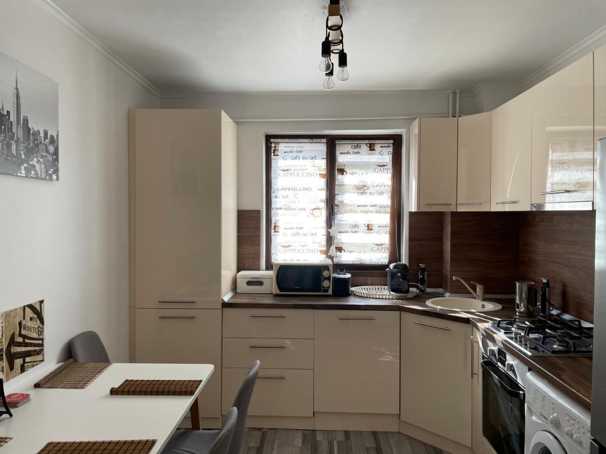 Soho Apartment Fagaras - 1 Bedroom & Extensible Couch מראה חיצוני תמונה